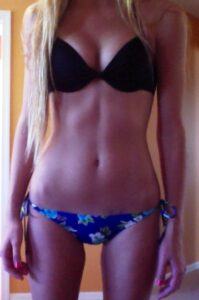 Curvy blonde in bikini